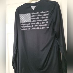 Columbia Men's Omni-Shade PFG Fishing Long Sleeve Shirt Flag on Back Size Small